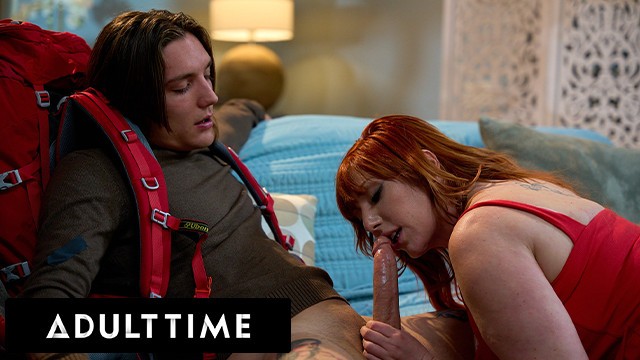 Szexi milf Lauren Phillips lebukik masztizás közben tinédzser szomszédjával!