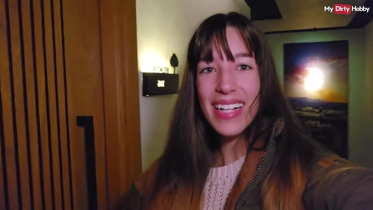 Német fiatal mostohalány cidázza apuci farkát a zuhanyban