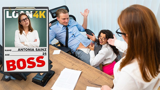 Banki főnöknő remegve élvezi alárendeltje csábítását
