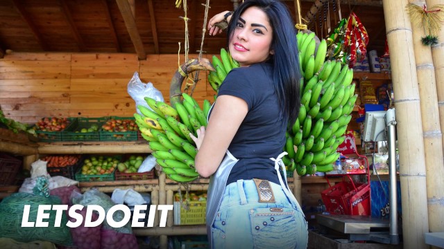 Devora robles olajozva csábítva mély gonzo baszásra - dél amerikai milf