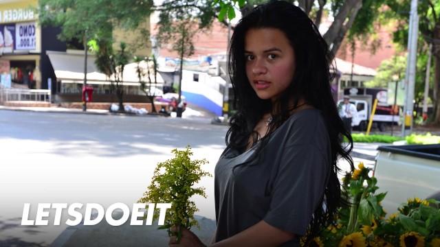 Aranyos fekete milf selena gomez mélyen kefélve kolumbiai nunában