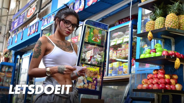 Orbitális cicis kolumbiai leányzó Marly Romero felveszik egy vad dugásra nagy farkkal
