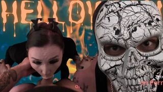 Halloweenkor egy csákót idéztem, de egy démon jött, és a varázslat elszabadult