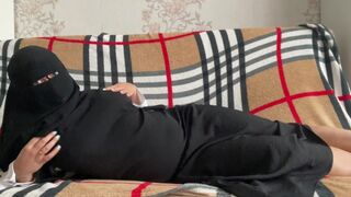 Arab szír milf kendőben reszel vadul